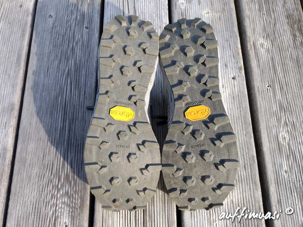 nnormal, tomir, trailrunning, camper, review, test, jornet