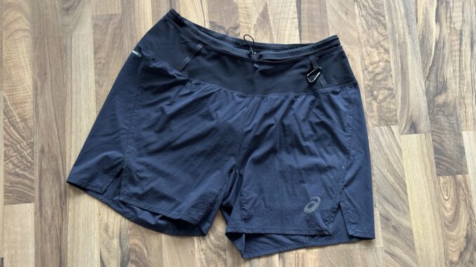 Asics Fujitrail Short, review, test