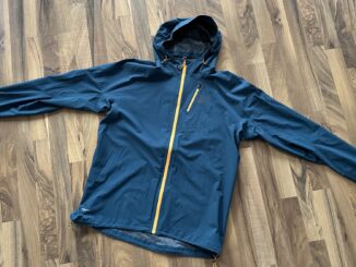 Asics, Fujitrail, Waterproof Jacket, test, review