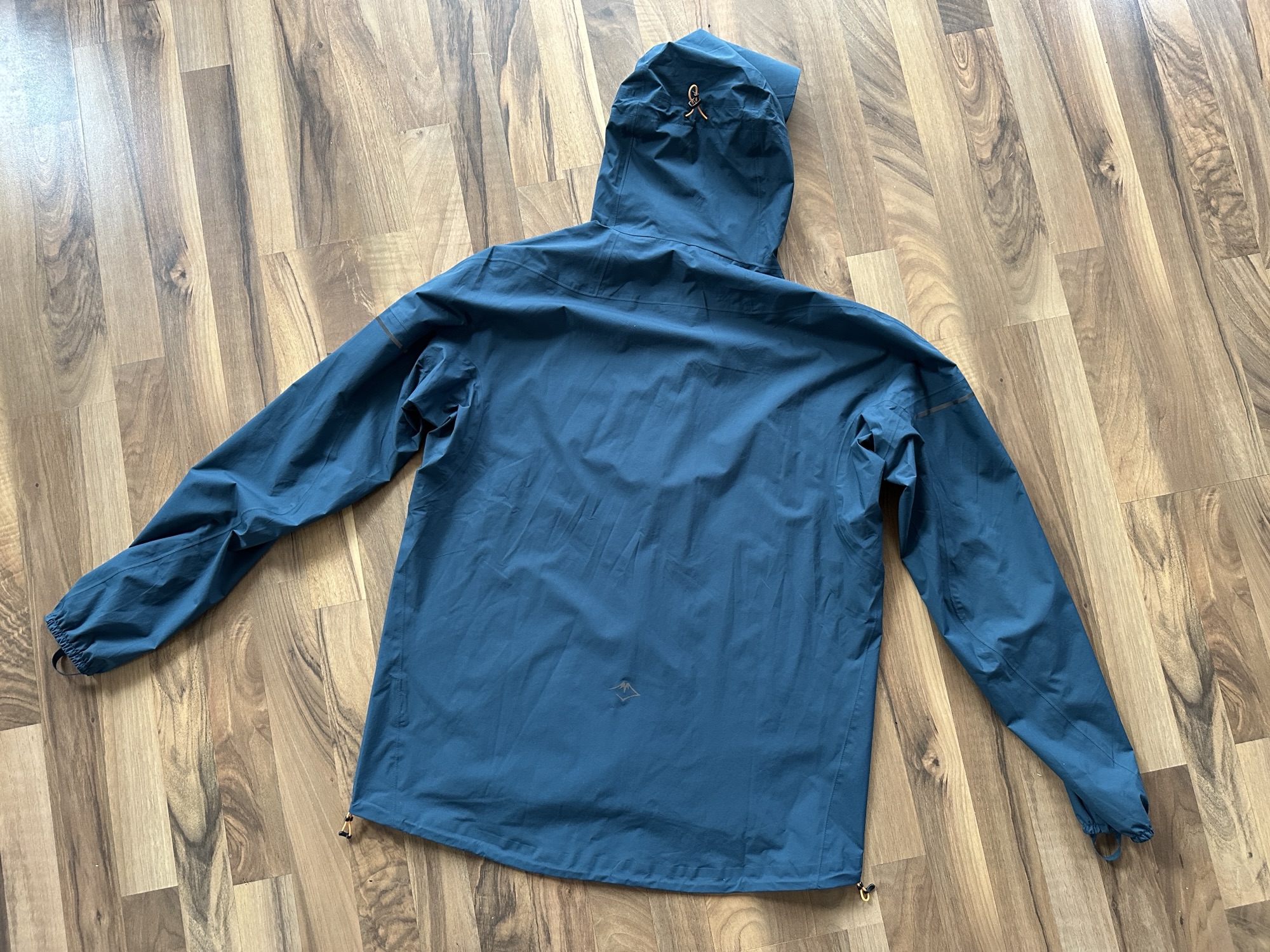 Asics, Fujitrail, Waterproof Jacket, test, review